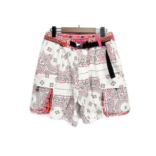 サカイ(sacai)のサカイ sacai ■ 22SS 【 Bandana Print Short 22 02692M 】 バンダナ 総柄 プリント ハーフ パンツ ショーツ　w19019(ショートパンツ)