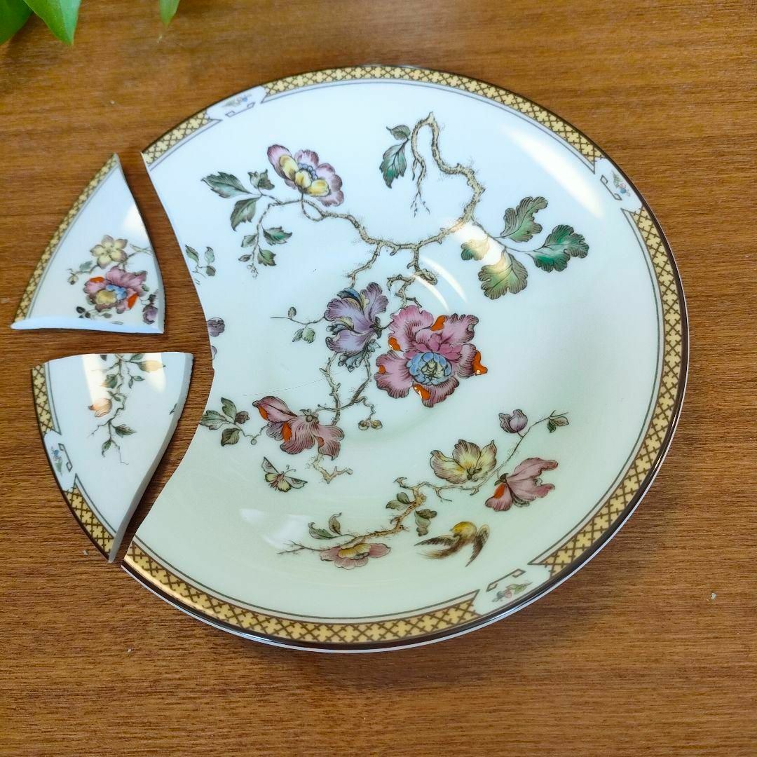 WEDGWOOD(ウェッジウッド)の金継用★ウェッジウッド スワロー カップ＆ソーサー シノズワリ 黒壺 インテリア/住まい/日用品のキッチン/食器(食器)の商品写真