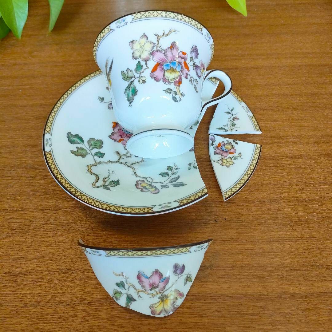 WEDGWOOD(ウェッジウッド)の金継用★ウェッジウッド スワロー カップ＆ソーサー シノズワリ 黒壺 インテリア/住まい/日用品のキッチン/食器(食器)の商品写真