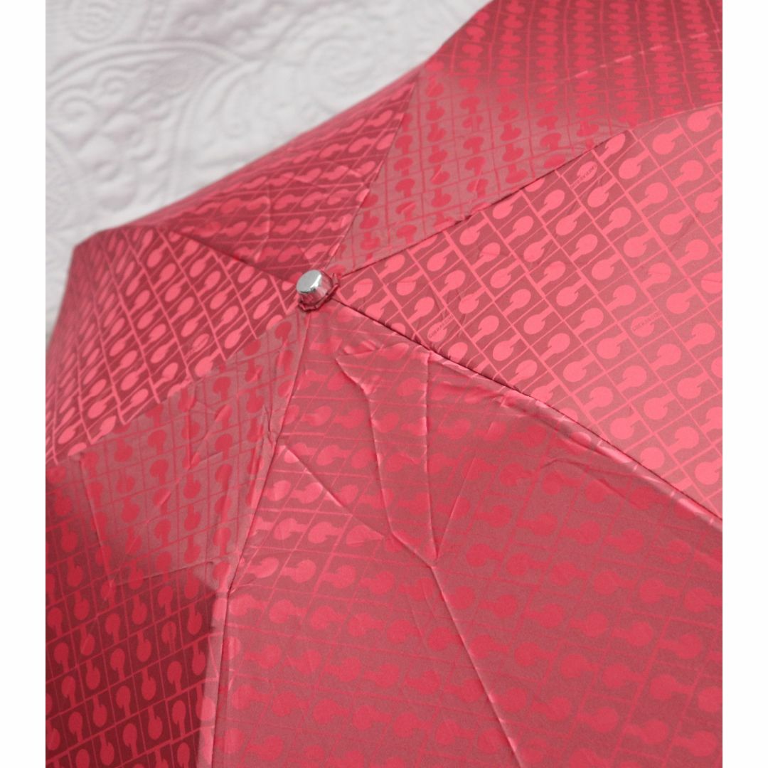 GHERARDINI(ゲラルディーニ)の新品タグ付き【ゲラルディーニ】折りたたみ傘 ロゴ総柄 雨傘 レディースのファッション小物(傘)の商品写真