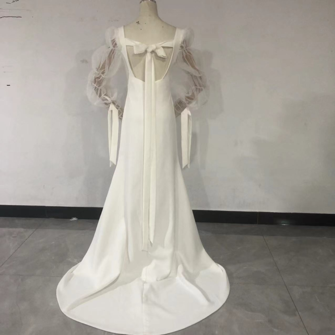 フランス風 ウエディングドレス スクエアネック 姫袖 マーメイドライン 2次会 レディースのフォーマル/ドレス(ウェディングドレス)の商品写真