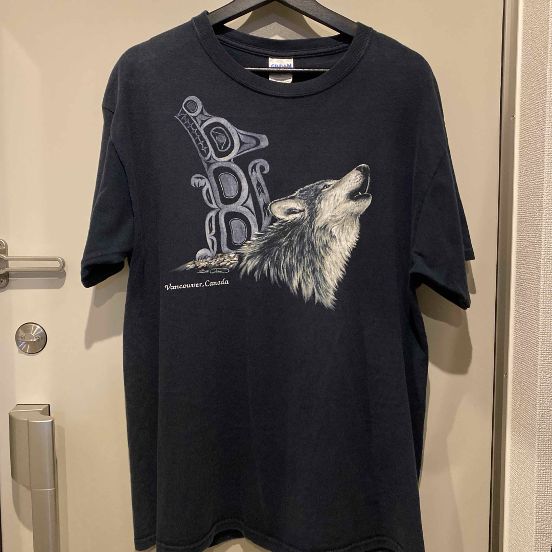 GILDAN(ギルタン)のハイダ族 カナダ Tシャツ ウルフ 動物 アート 民族 オオカミ ヴィンテージ メンズのトップス(Tシャツ/カットソー(半袖/袖なし))の商品写真