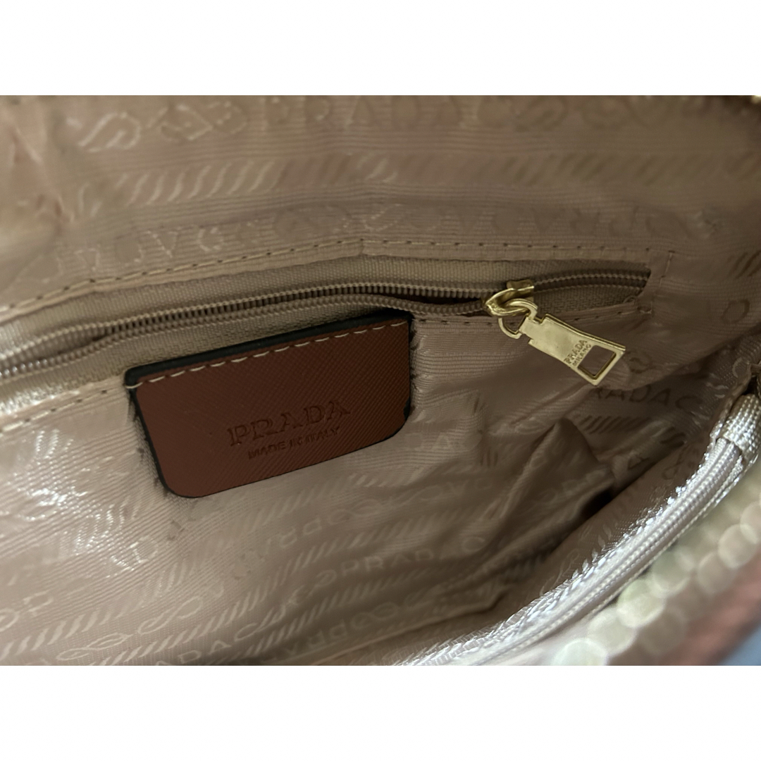 【PRADA】プラダショルダーバック レディースのバッグ(ショルダーバッグ)の商品写真