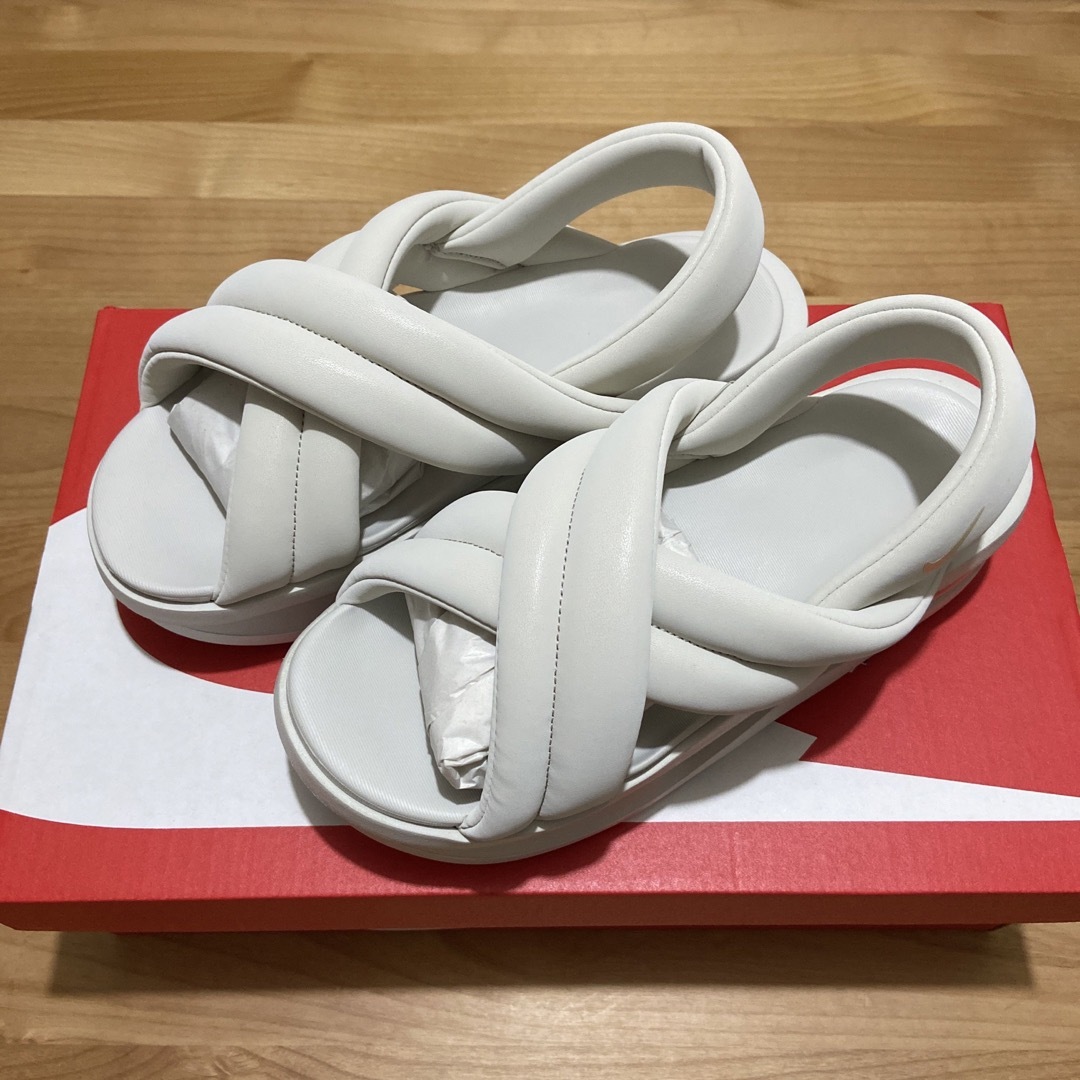NIKE(ナイキ)のナイキ　エアマックスアイラ　25cm レディースの靴/シューズ(サンダル)の商品写真