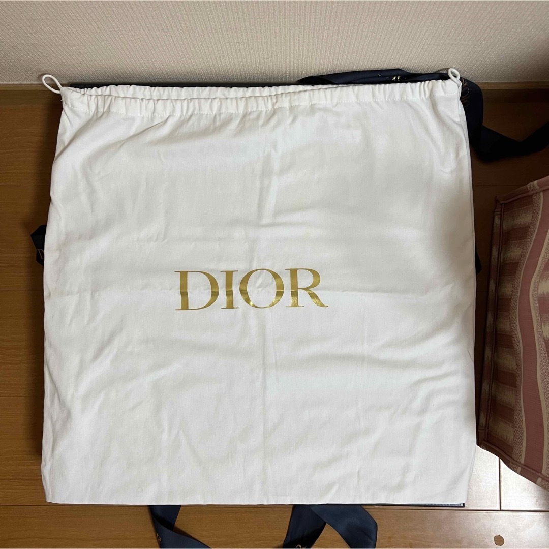 Christian Dior(クリスチャンディオール)の値下げ交渉可 Dior ブックトート 【正規品】 レディースのバッグ(トートバッグ)の商品写真
