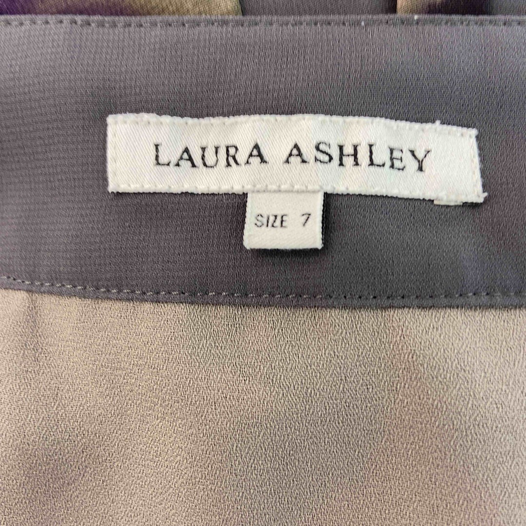 LAURA ASHLEY(ローラアシュレイ)のLAURA ASHLEY ローラアシュレイ レディース ノースリーブワンピース ひざ丈ワンピース　グレー レディースのワンピース(ひざ丈ワンピース)の商品写真