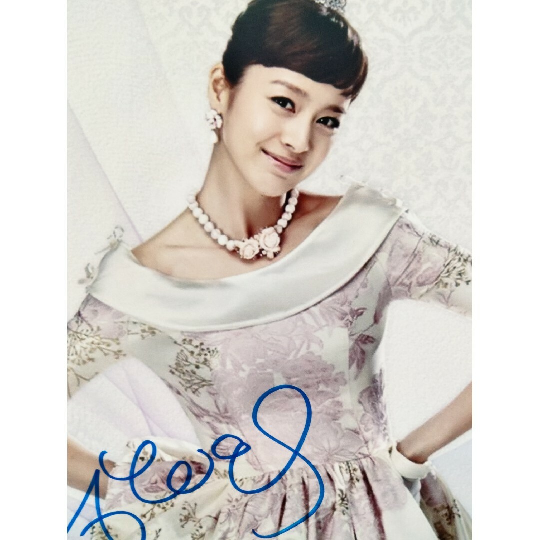 キム・テヒ直筆サイン入り2Lサイズ写真…Kim Tae-hee…天国の階段… エンタメ/ホビーのタレントグッズ(女性タレント)の商品写真