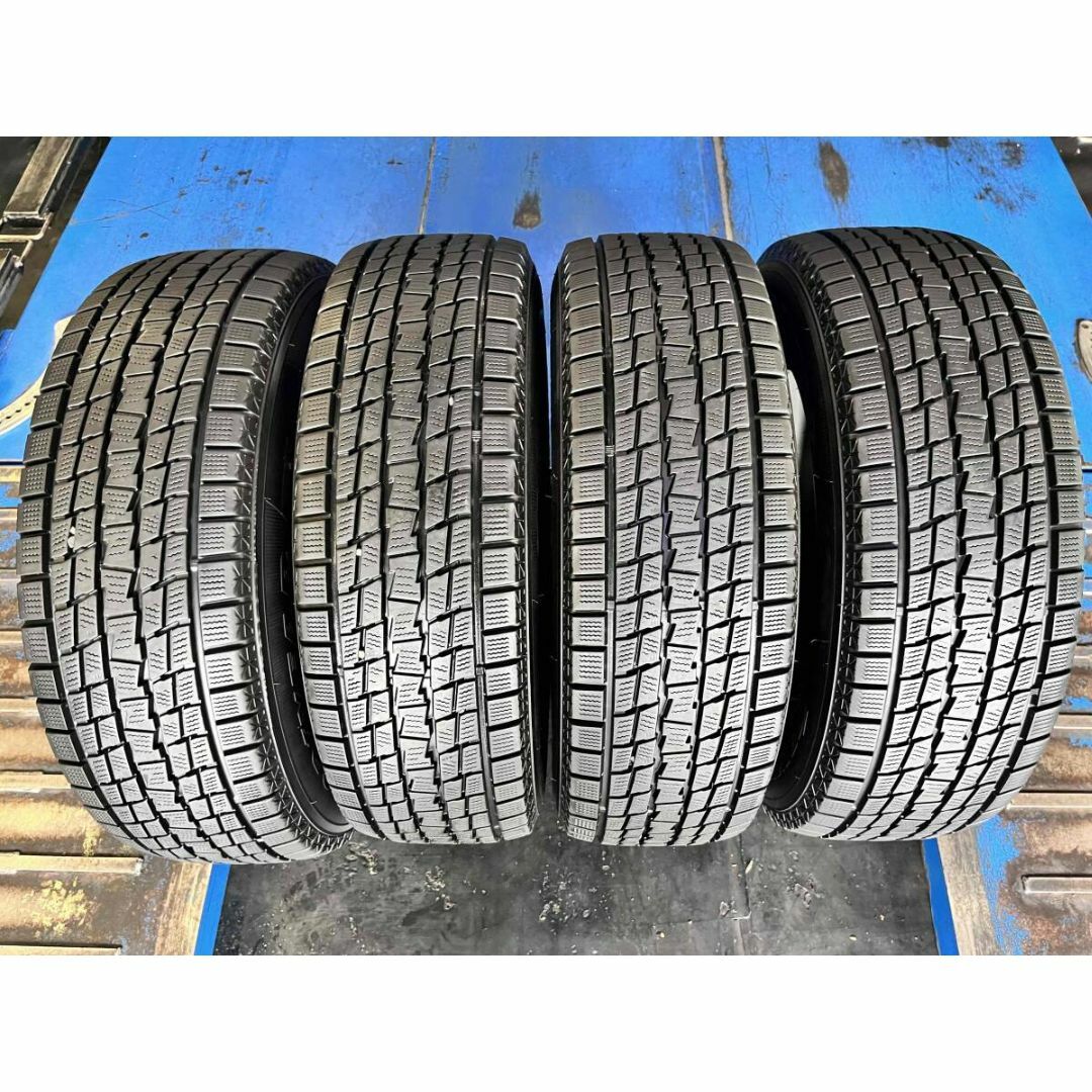 225/70R16　4本　スタッドレス　デリカD:5、チェロキー、ラングラー 自動車/バイクの自動車(タイヤ)の商品写真