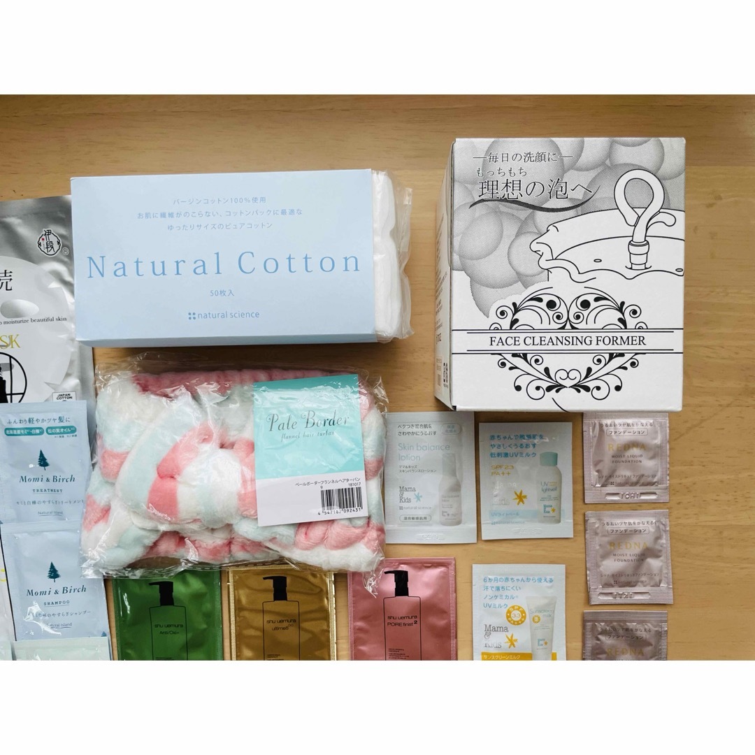 natural science(ナチュラルサイエンス)の【新品未開封】洗顔泡立てカップ&コットン＆ヘアターバン＆化粧品サンプルセット コスメ/美容のコスメ/美容 その他(その他)の商品写真