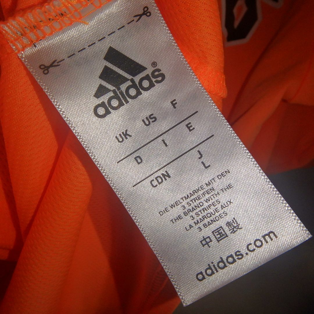 adidas(アディダス)のadidas 巨人軍ジャイアンツ 80周年記念グッズ 半袖シャツ メンズのトップス(シャツ)の商品写真