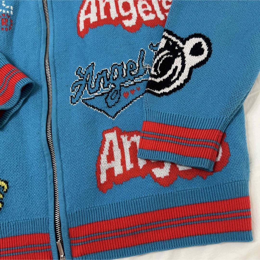 angelblue(エンジェルブルー)のatmos pink × ANGEL BLUE 総柄 ロゴ ニットブルゾン レディースのトップス(ニット/セーター)の商品写真
