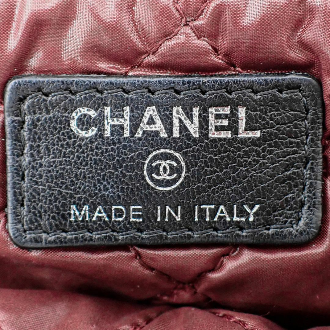 CHANEL(シャネル)の未使用品 シャネル マトラッセ コスメポーチ ポーチ A69259 ブラック ココマーク キルティング 17番台  レディースのファッション小物(ポーチ)の商品写真