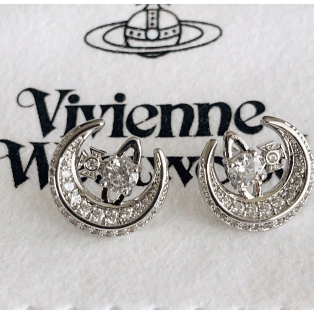 Vivienne Westwood(ヴィヴィアンウエストウッド)のヴィヴィアンウエストウッド　DORINA MOON ピアス レディースのアクセサリー(ピアス)の商品写真