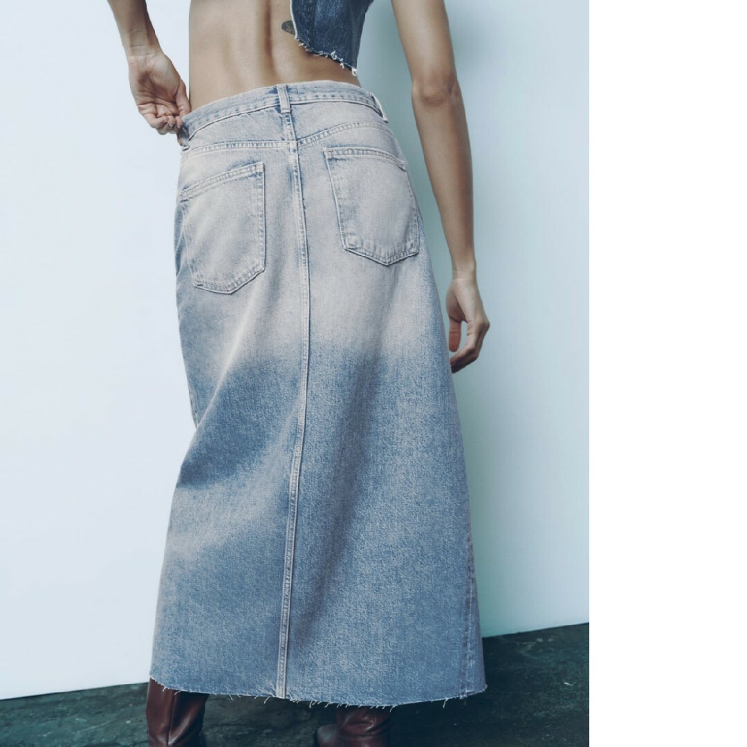 ZARA(ザラ)のZARA　ロングデニムスカート　タグ付き　新品未使用 レディースのスカート(ロングスカート)の商品写真