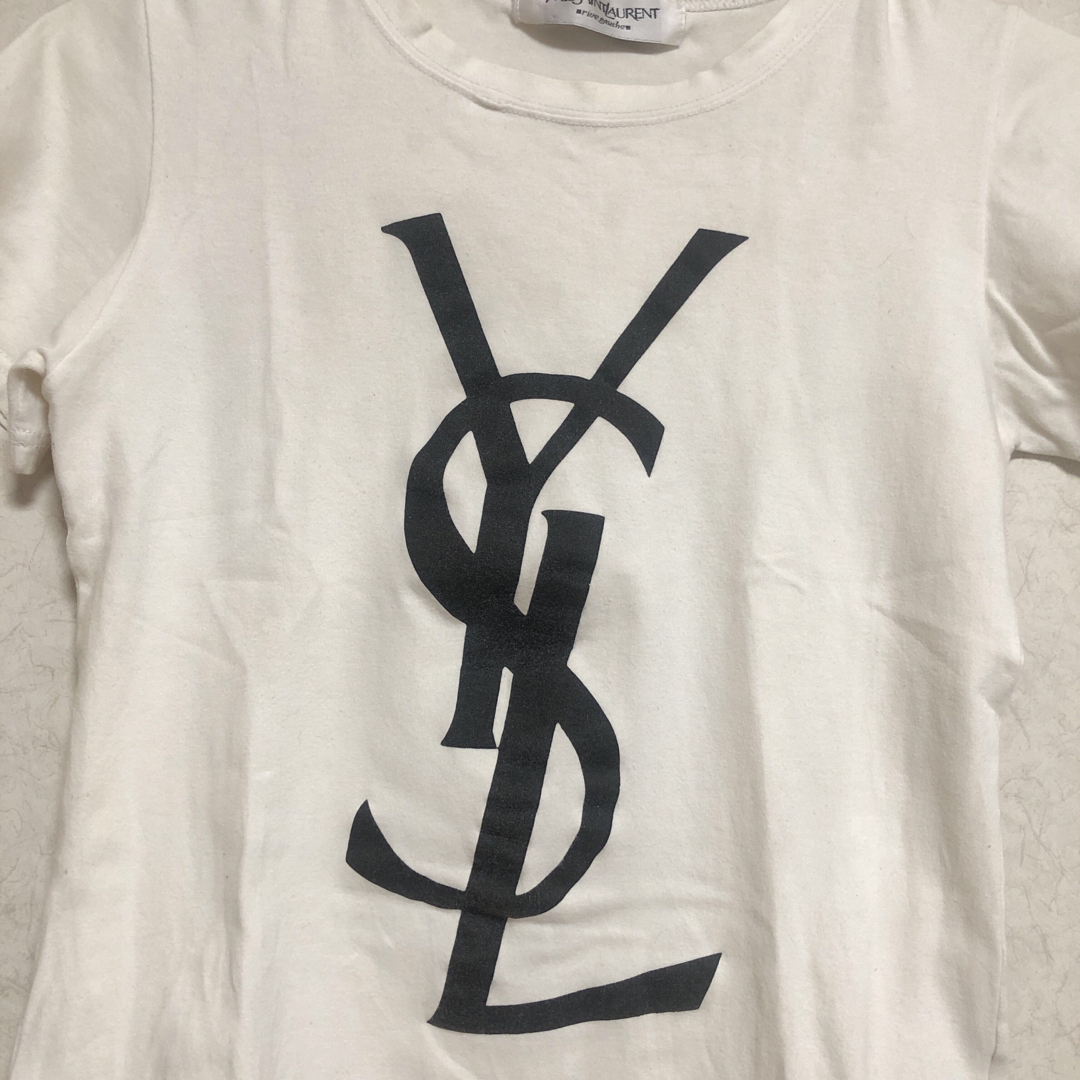 Yves Saint Laurent(イヴサンローラン)のYves Saint Laurent ロゴプリント Tシャツ レディースのトップス(Tシャツ(半袖/袖なし))の商品写真