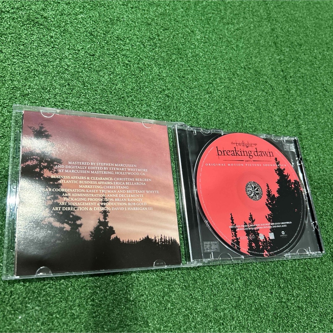 トワイライト・サーガ/ブレイキング・ドーン Part1 CD エンタメ/ホビーのCD(ポップス/ロック(洋楽))の商品写真