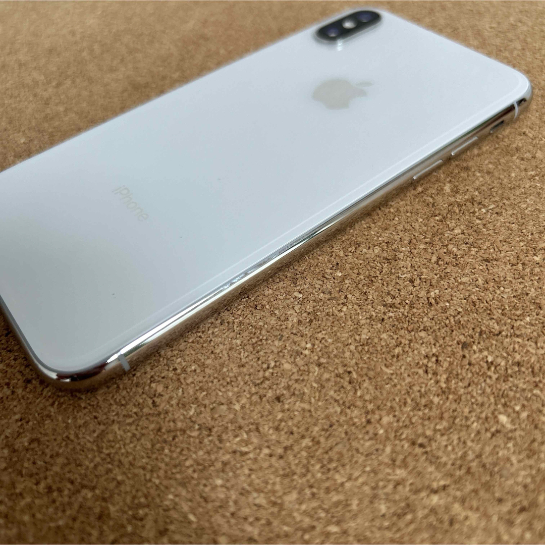 iPhone(アイフォーン)の441 iPhoneX 64GB SIMフリー スマホ/家電/カメラのスマートフォン/携帯電話(スマートフォン本体)の商品写真