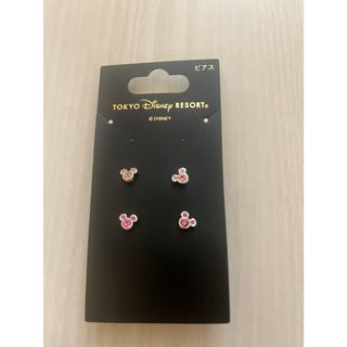 ディズニー(Disney)のディズニーランド購入　ミッキーピアス　シルバーピンク(ピアス)