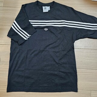 オリジナルス(Originals（adidas）)のadidas　Tシャツ　ブラック(Tシャツ/カットソー(半袖/袖なし))