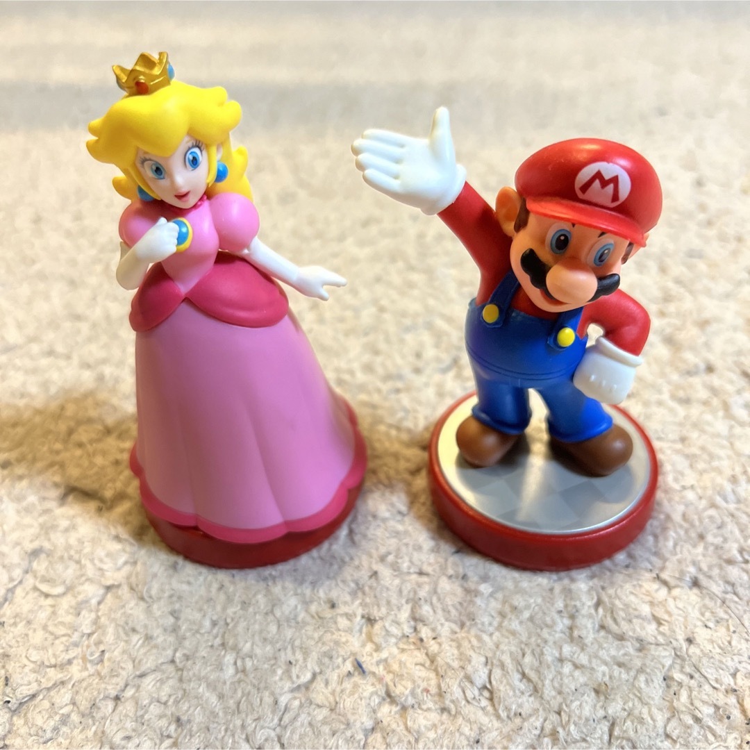 マリオ ピーチamiibo 任天堂　Nintendo 2点セット　まとめ売り