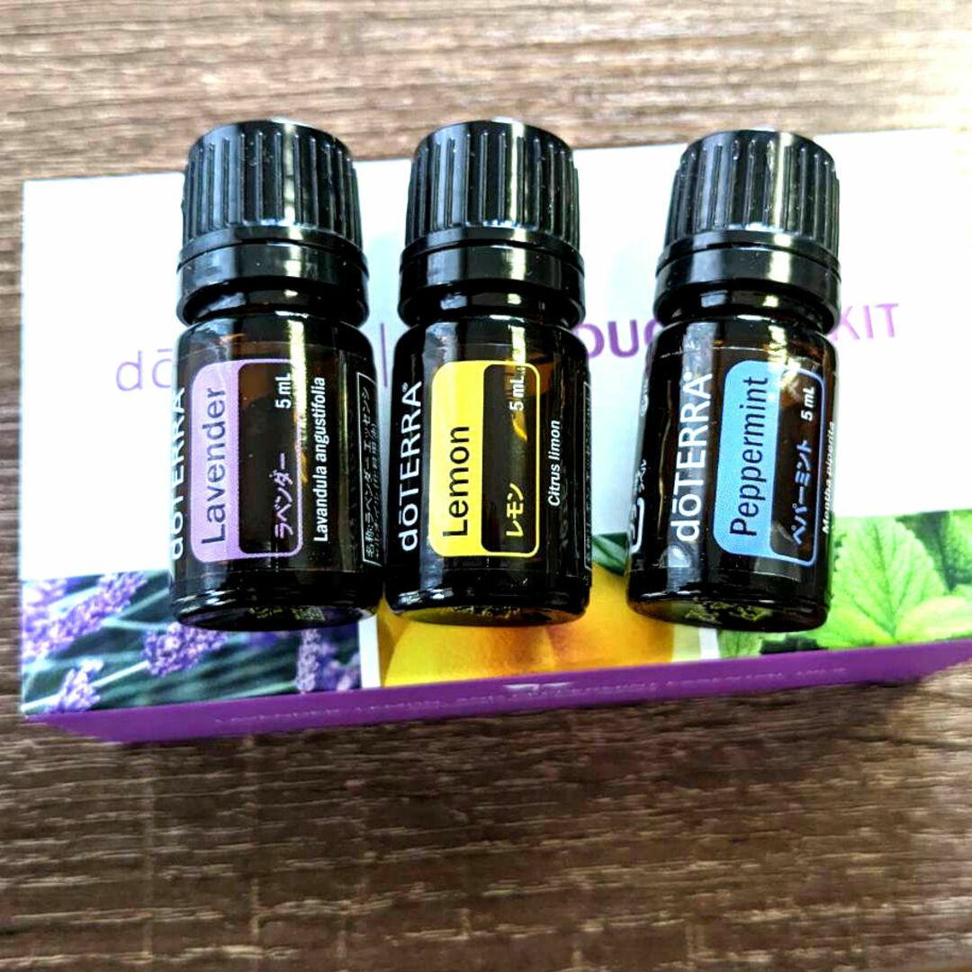 doTERRA(ドテラ)のdoTERRA　イントロキット コスメ/美容のリラクゼーション(エッセンシャルオイル（精油）)の商品写真