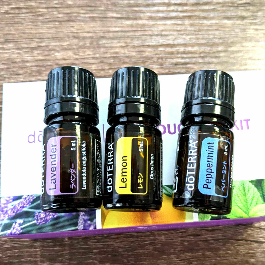 doTERRA(ドテラ)のdoTERRA　イントロキット コスメ/美容のリラクゼーション(エッセンシャルオイル（精油）)の商品写真