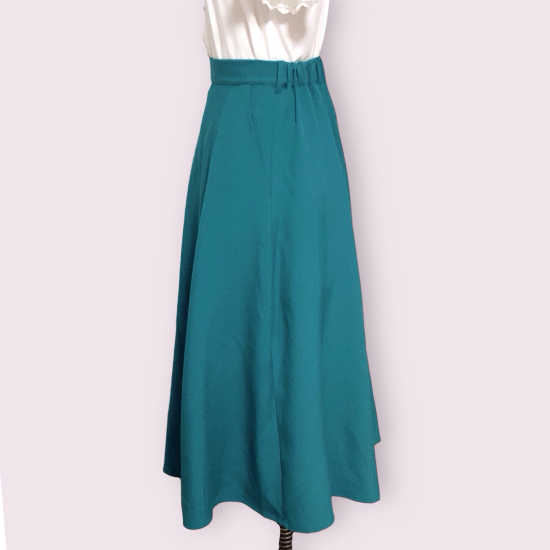 マキシ丈フレアスカート　Green　緑　量産型　オフィス　カジュアル　ガーリー レディースのスカート(ロングスカート)の商品写真