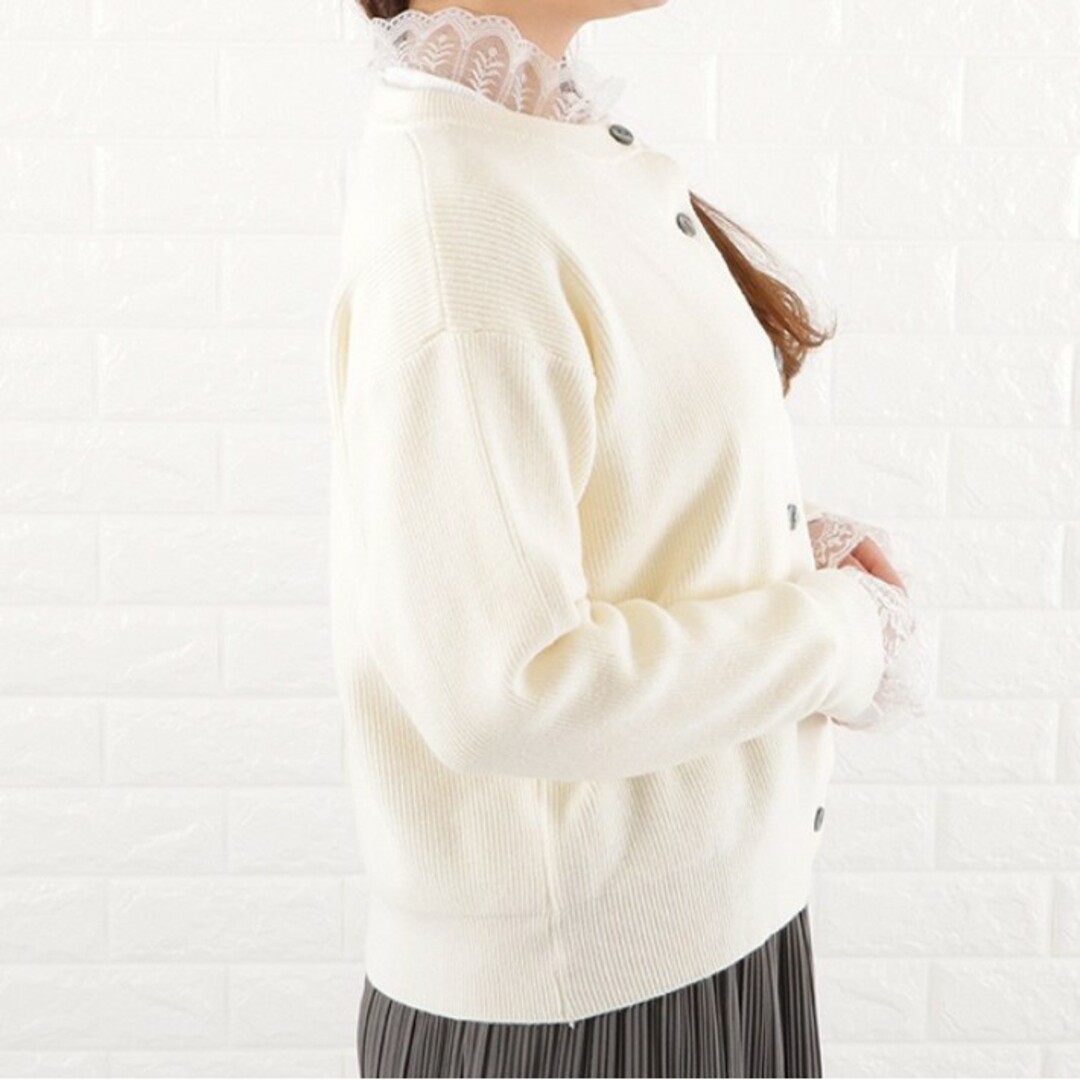 長袖カーディガン　ホワイト　ニット　レディース レディースのトップス(ニット/セーター)の商品写真