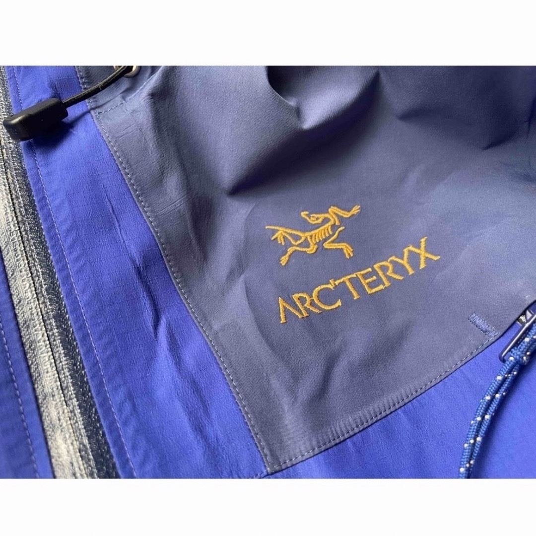 ARC'TERYX(アークテリクス)のarcteryx theta too blue メンズのジャケット/アウター(マウンテンパーカー)の商品写真