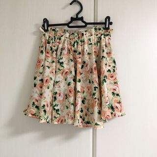 ヘザー(heather)のヘザー 花柄スカショ ミニスカート ショートパンツ キュロット 水彩 バラ (キュロット)