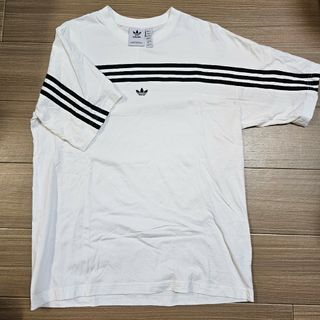 オリジナルス(Originals（adidas）)のadidas　Tシャツ　ホワイト(Tシャツ/カットソー(半袖/袖なし))