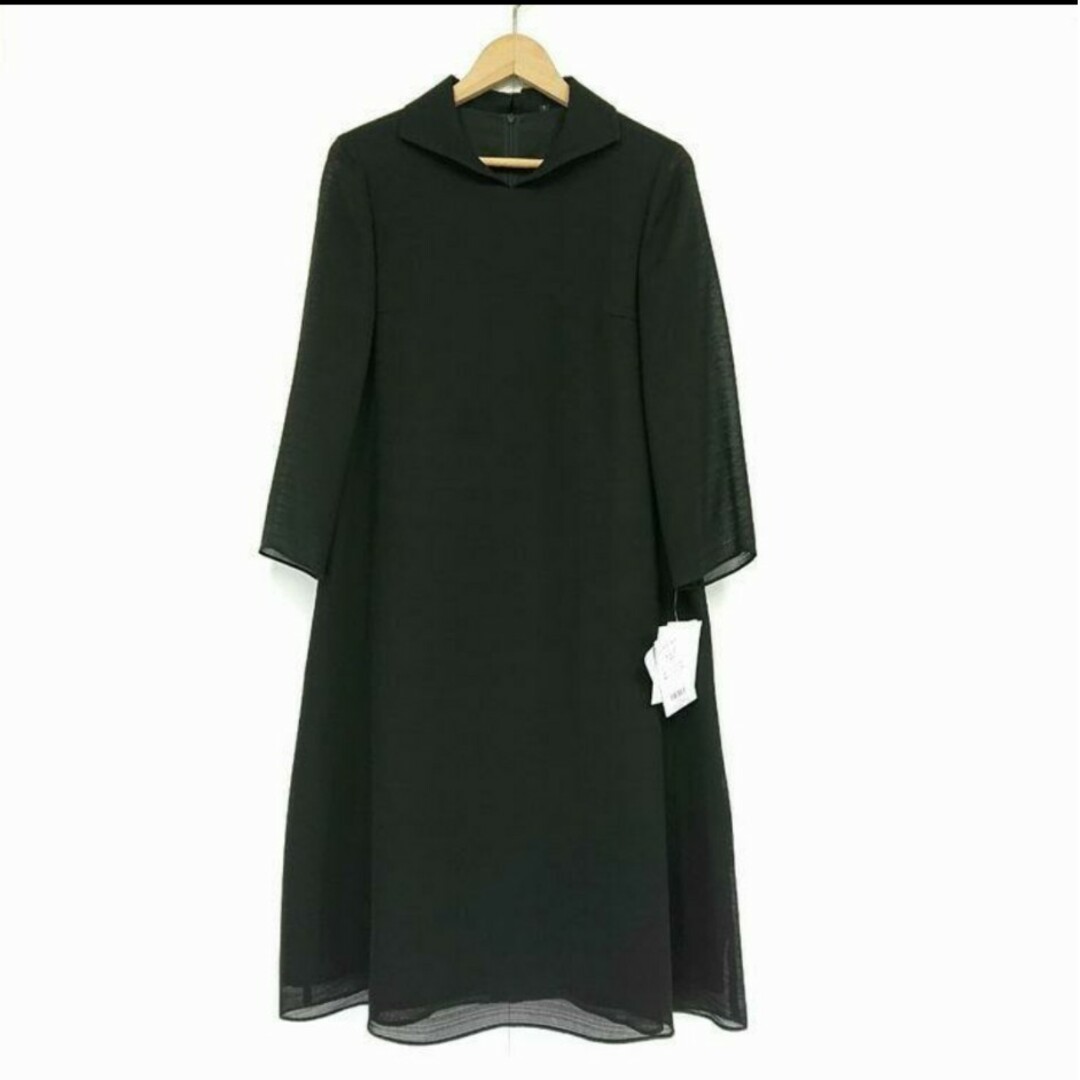 ブラックフォーマル　Aラインワンピース　15号 レディースのフォーマル/ドレス(礼服/喪服)の商品写真