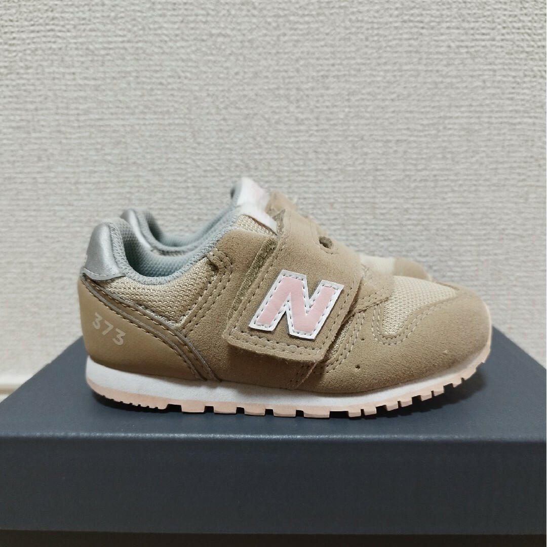 New Balance(ニューバランス)のニューバランス 373 スニーカー ベージュ 14cm キッズ/ベビー/マタニティのベビー靴/シューズ(~14cm)(スニーカー)の商品写真