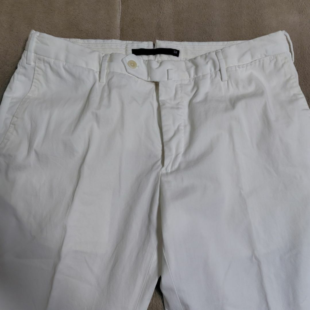 INCOTEX(インコテックス)のINCOTEX サイズ52 ホワイト インコテックス 変色あり 裾上げ済み 春夏 メンズのパンツ(チノパン)の商品写真