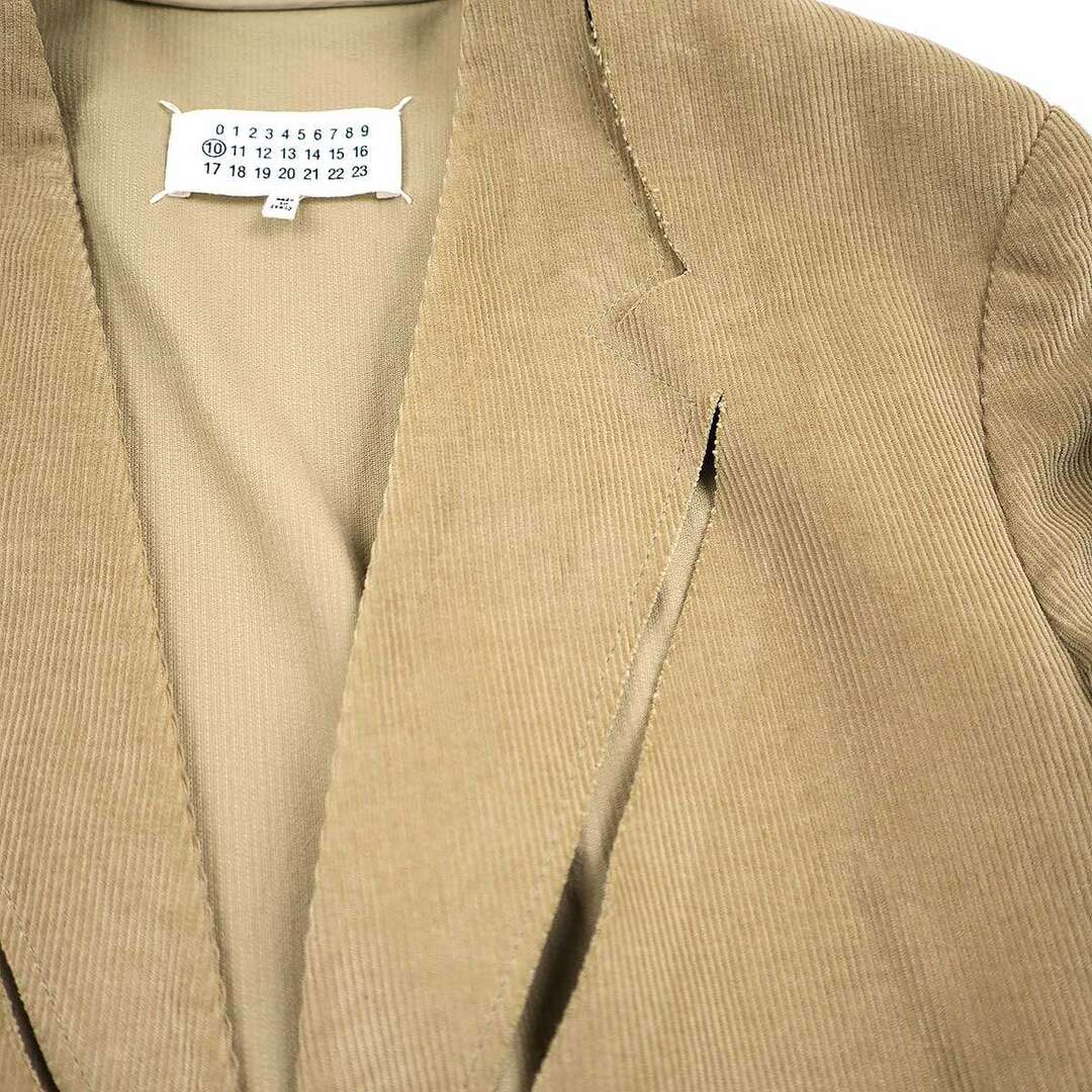 Maison Martin Margiela(マルタンマルジェラ)のMaison Margiela10 メゾン マルジェラ 19AW カットアウトコーデュロイテーラードジャケット S50BN0399 S47374 ベージュ 44 メンズのジャケット/アウター(テーラードジャケット)の商品写真