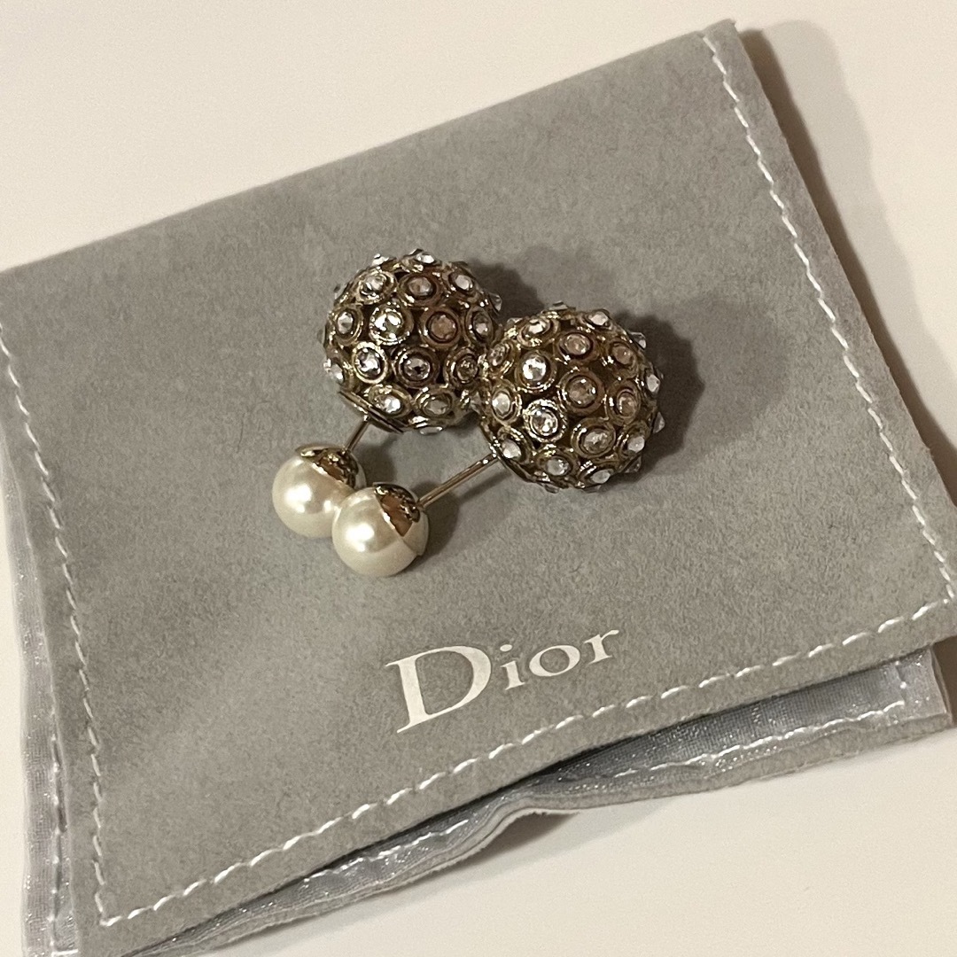 Christian Dior(クリスチャンディオール)の新品未使用品　ディオール　ピアス レディースのアクセサリー(ピアス)の商品写真