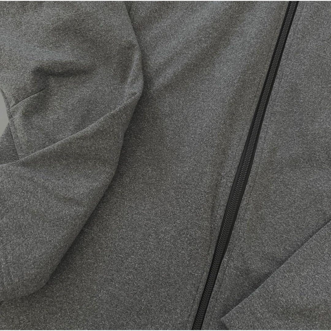 UNIQLO(ユニクロ)のユニクロ　パーカー　アウター　羽織り　裏起毛　ボア　フード　ジップアップ　グレー レディースのトップス(パーカー)の商品写真