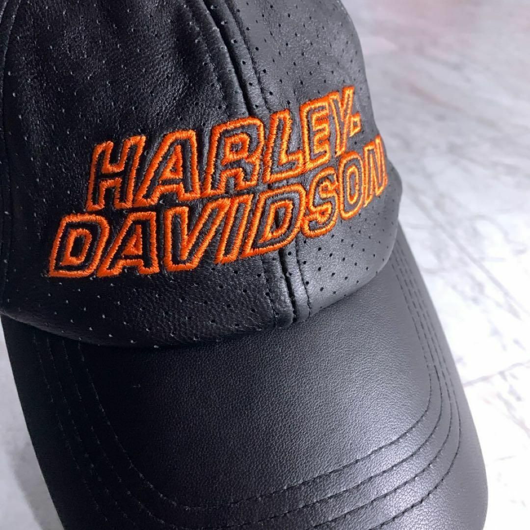 Harley Davidson(ハーレーダビッドソン)の古着 ハーレーダビッドソン 本革 シープスキン レザー キャップ 刺繍 メンズの帽子(キャップ)の商品写真