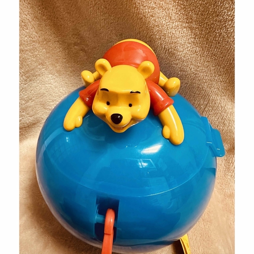 Disney(ディズニー)のディズニー   ポップコーンバケット  くまのプーさん 空飛ぶ風船 エンタメ/ホビーのおもちゃ/ぬいぐるみ(キャラクターグッズ)の商品写真