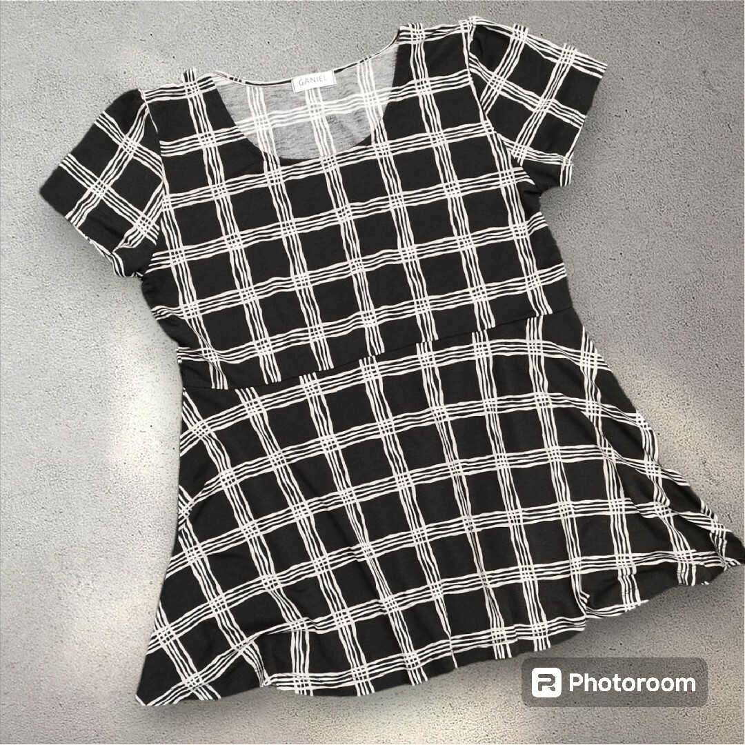 LL 裾フリルブラウスカットソー チェック柄半袖トップス 黒 レディースのトップス(シャツ/ブラウス(半袖/袖なし))の商品写真