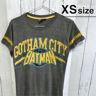 ティービーアンドムービー(TV&MOVIE)のUSA古着　バットマン　Tシャツ　XS　プリント　ロゴ　半袖　DCコミックス(Tシャツ(半袖/袖なし))