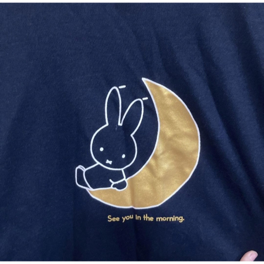 miffy(ミッフィー)の● ミッフィ　長袖　Tシャツ　ワンポイント　かわいい　人気　ロンT  丸首　兎 レディースのトップス(Tシャツ(長袖/七分))の商品写真