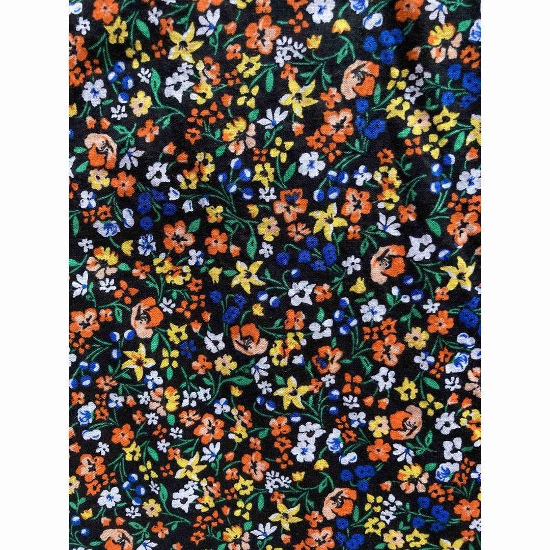 花柄ブラウス　ベネトン  レディースのトップス(シャツ/ブラウス(半袖/袖なし))の商品写真