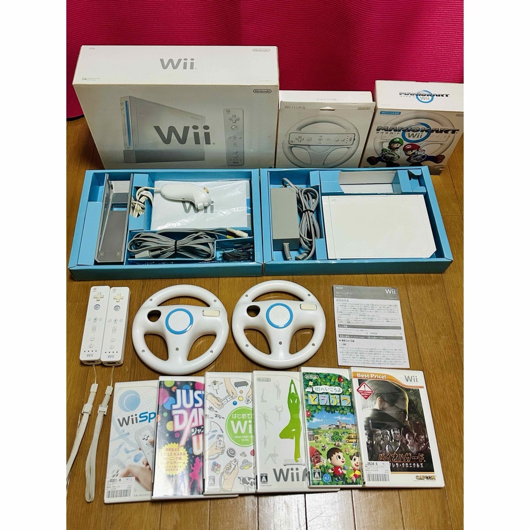 Wii(ウィー)のニンテンドーWiiセット　5/25まで！引っ越しの為出品します エンタメ/ホビーのゲームソフト/ゲーム機本体(家庭用ゲーム機本体)の商品写真