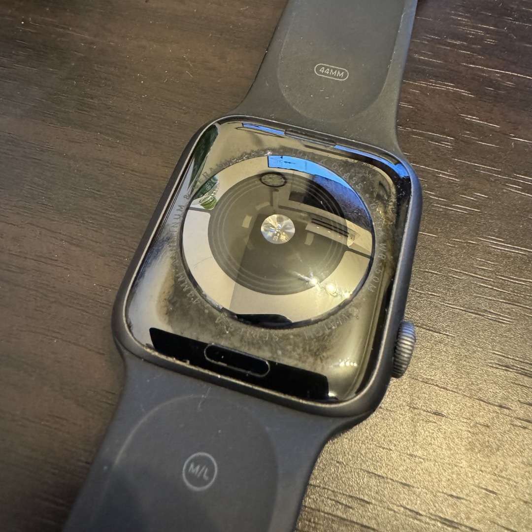 Apple Watch(アップルウォッチ)のApple watch series4 44mm ブラック GPSモデル メンズの時計(腕時計(デジタル))の商品写真