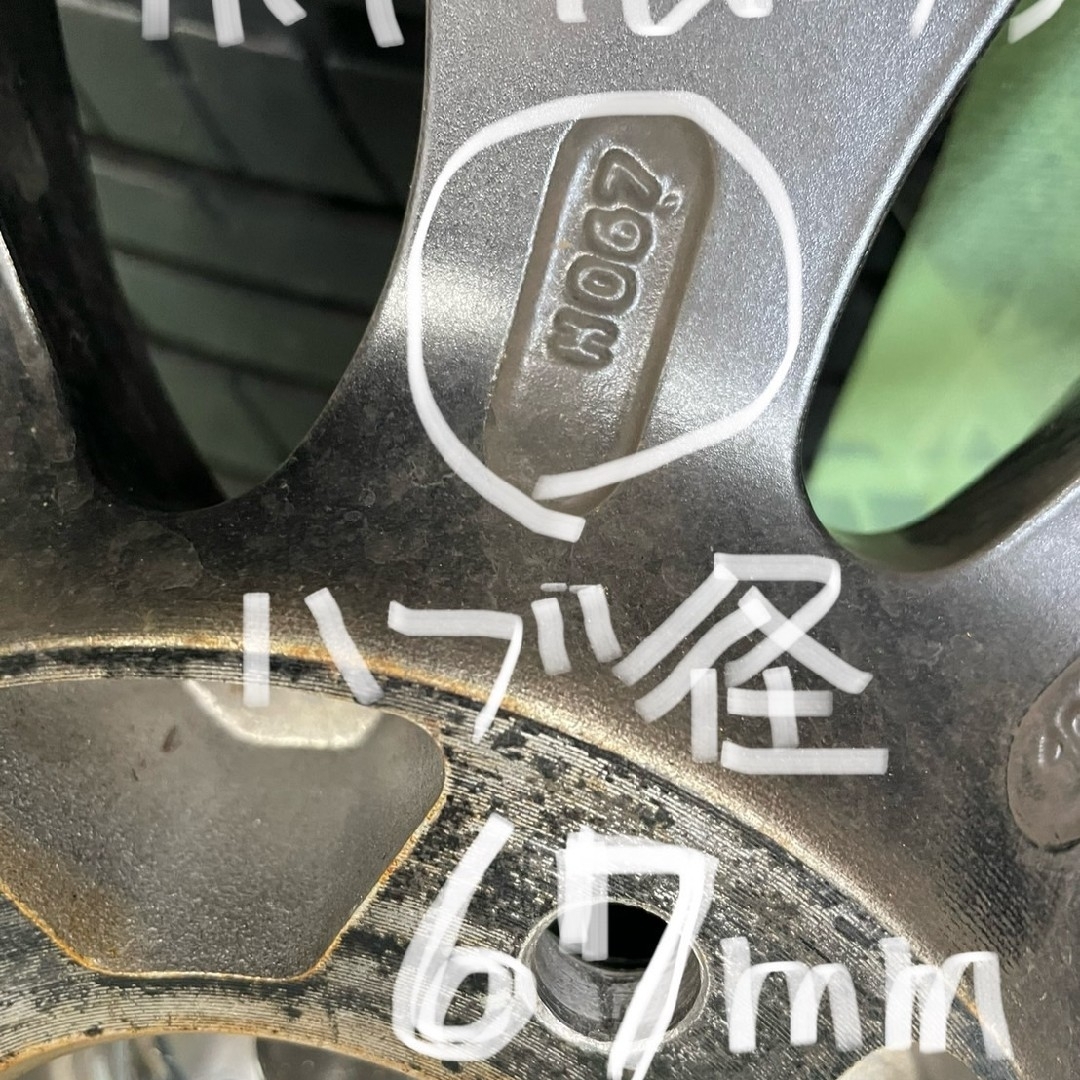 18インチアルミホイール+ 215/45R18 スタッドレス4本セット 自動車/バイクの自動車/バイク その他(その他)の商品写真