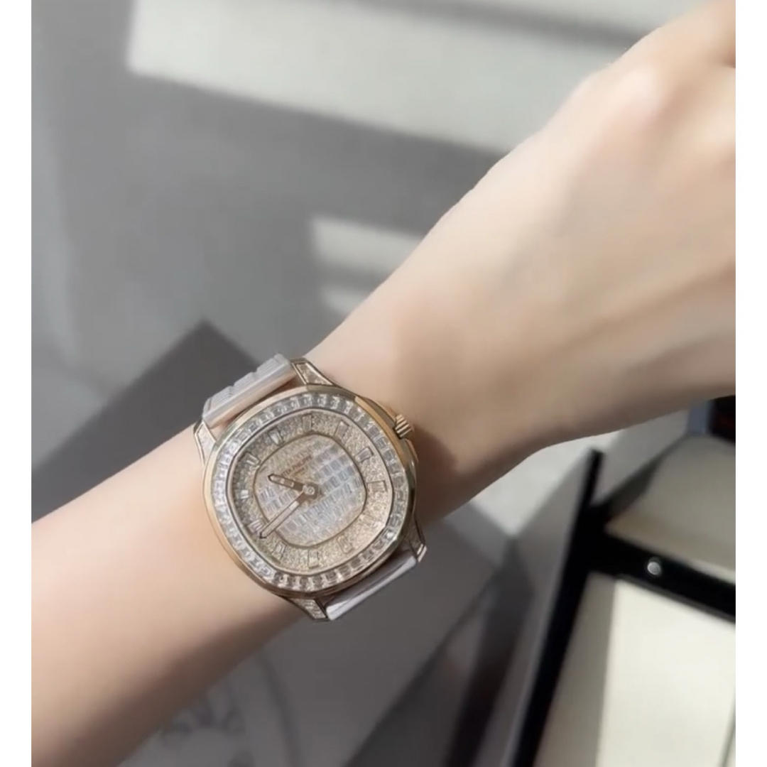 PATEK PHILIPPE(パテックフィリップ)のパテックフィリップ　カタログ メンズの時計(その他)の商品写真