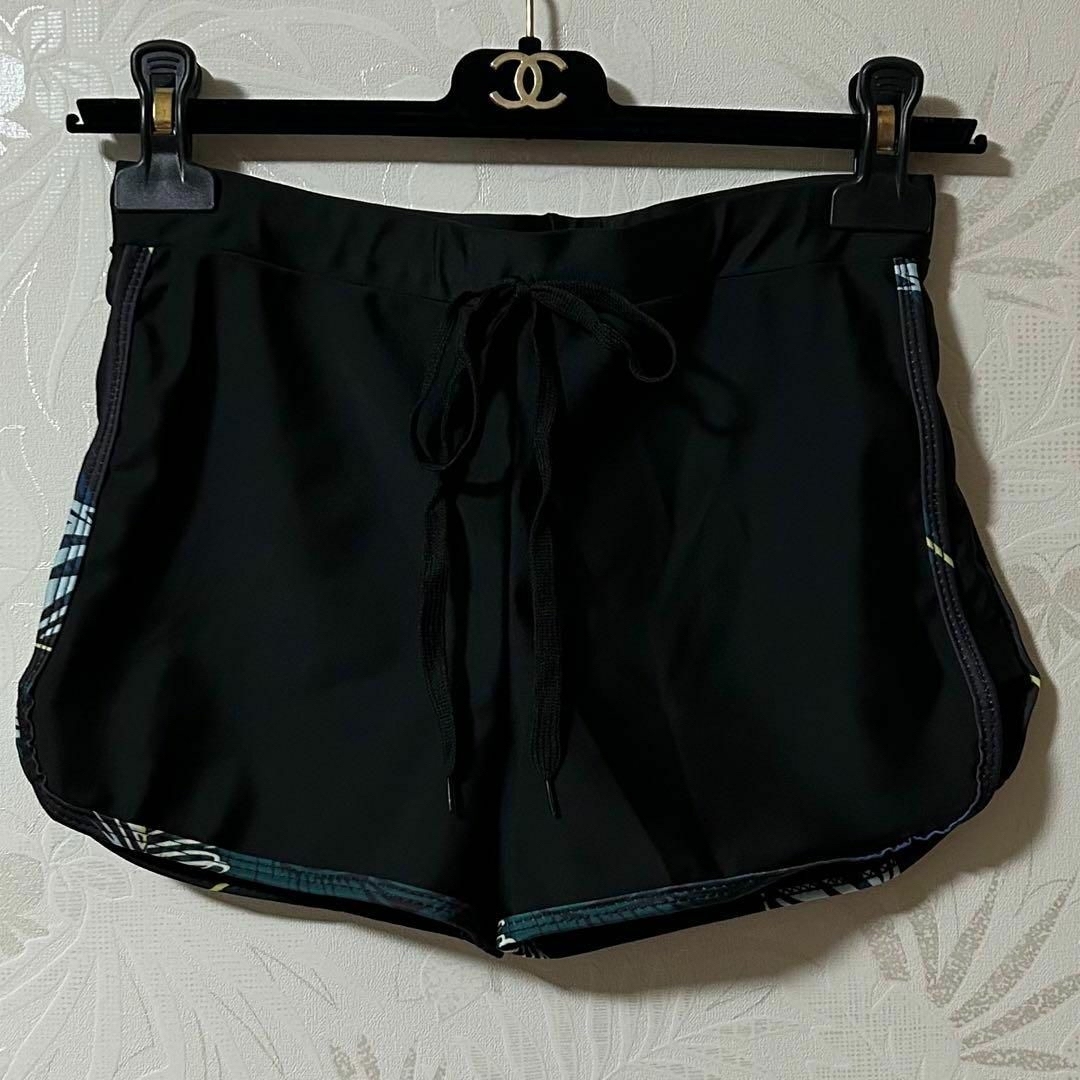 水着　ラッシュガード　レギンス　5点セット　XL　黒＋グリーン系 レディースの水着/浴衣(水着)の商品写真