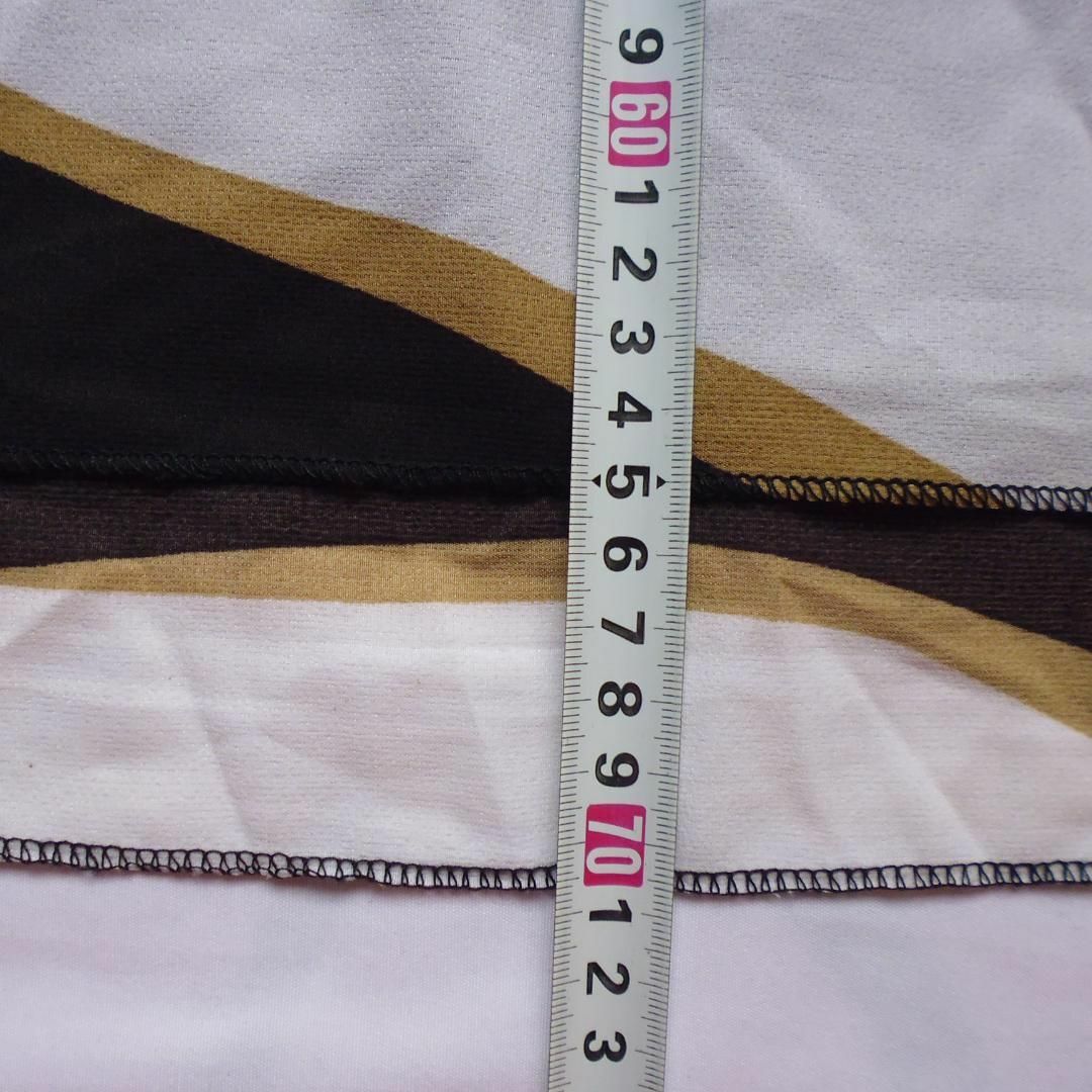 M～L ブラウス 黒 白 ベージュ 五分袖 レディースのトップス(シャツ/ブラウス(半袖/袖なし))の商品写真