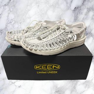 キーン(KEEN)の新品未使用 キーン サンダル ユニーク プレミアム レザー 白 26.5 箱付き(サンダル)